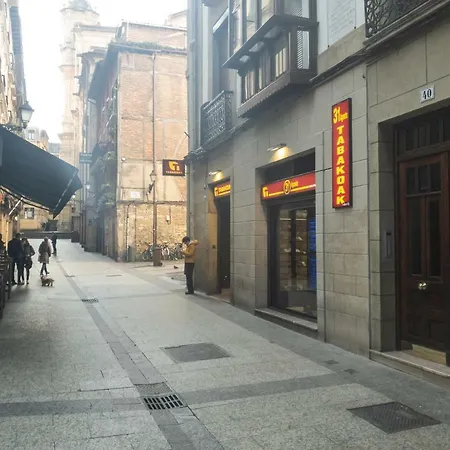 San Sebastian's Historic Street! Modern * サン・セバスティアン